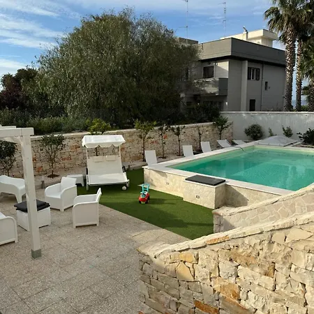 Casa Al Mare Luxury לינה וארוחת בוקר בארי