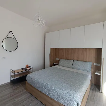 לינה וארוחת בוקר Casa Al Mare Luxury 3*